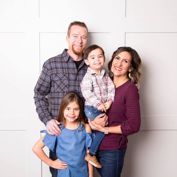 Meet your Posher, Bobbi - Picture 1 of 1